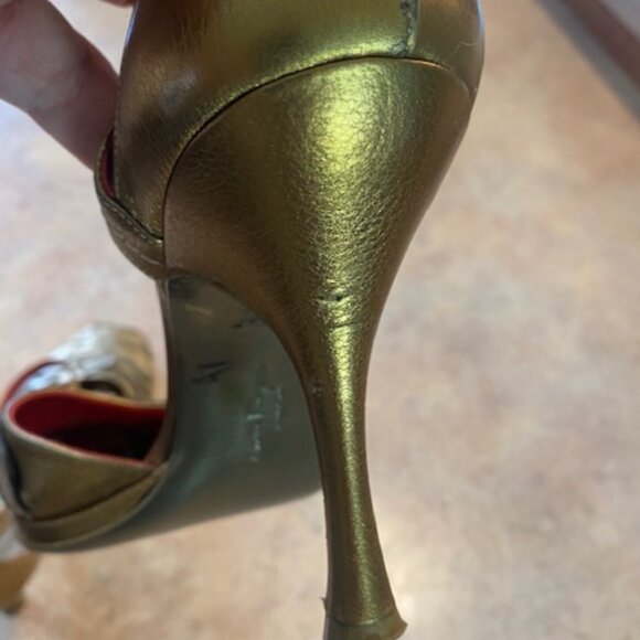 Ferragamo Gold Heels Size 9 1/2 B Leaf design Leather - Picture 12 of 16